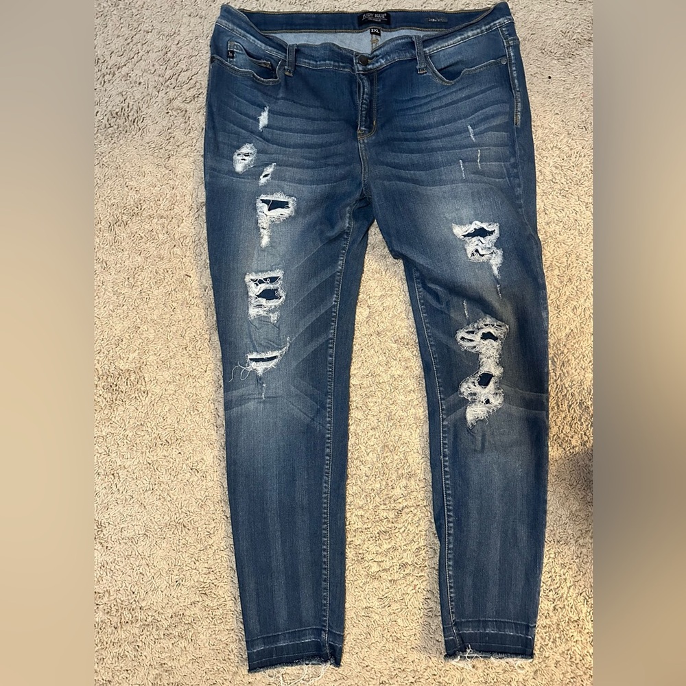 Judy Blue distressed jeans